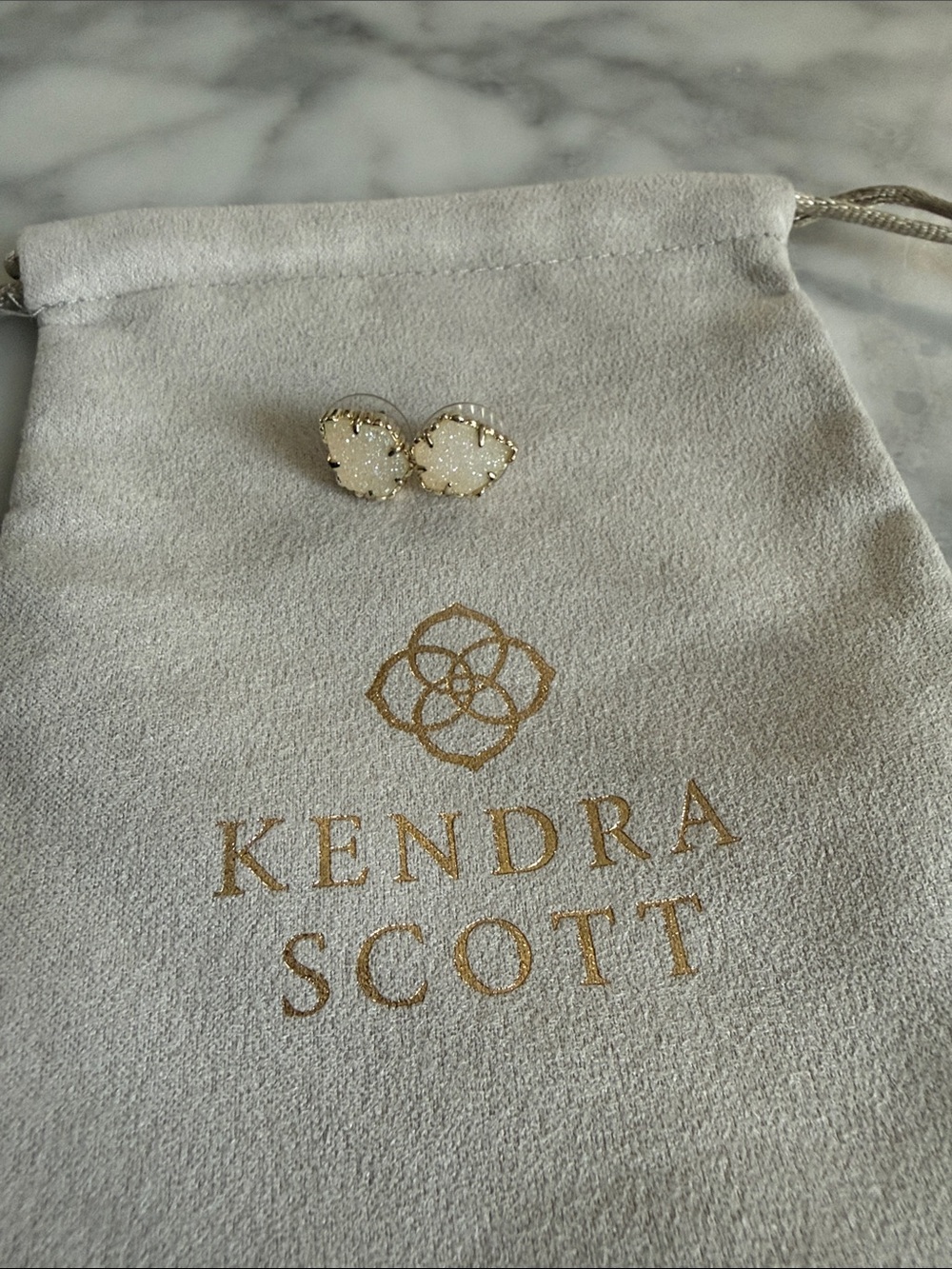 Kendra Scott Tessa Gold Stud Earrings in Iridescent Drusy